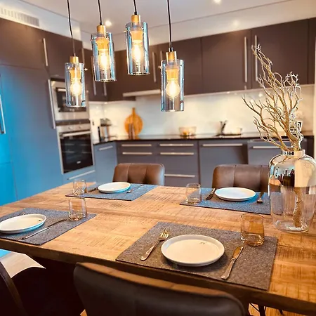 Swiss Alpine Haven * Iseltwald