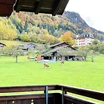 Swiss Alpine Haven ايسلتوالد